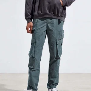 Custom Pants Manufacturer For Startup Brands